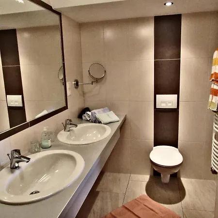 Bed & Breakfast Haus Alpengluehn 3*