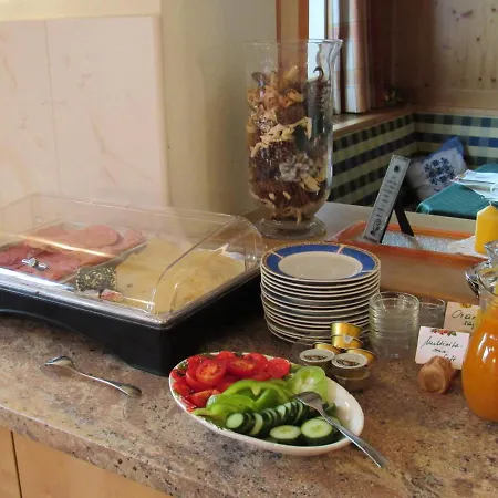 Bed and breakfast Haus Alpenglühn 3*