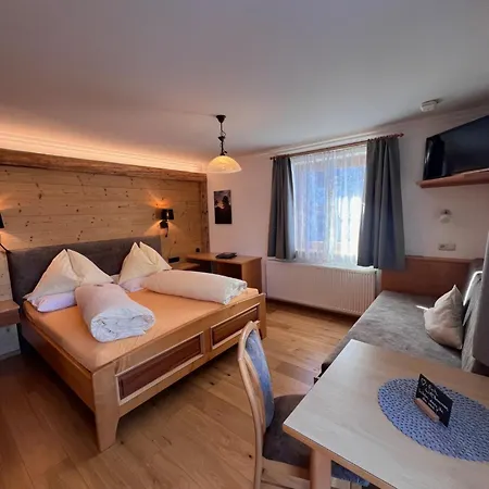 Haus Alpenglühn 3*