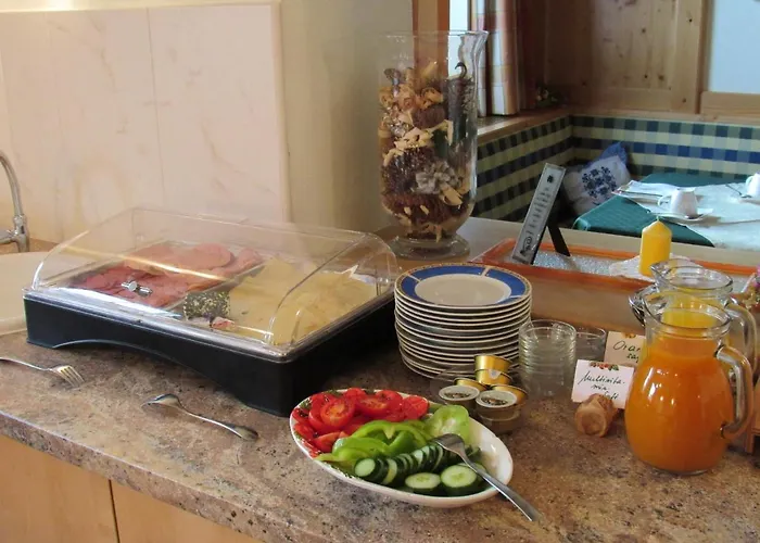 Bed & Breakfast Haus Alpengluehn 3*